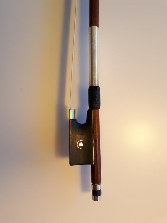 Violin bow - H. R. Pfretzschner