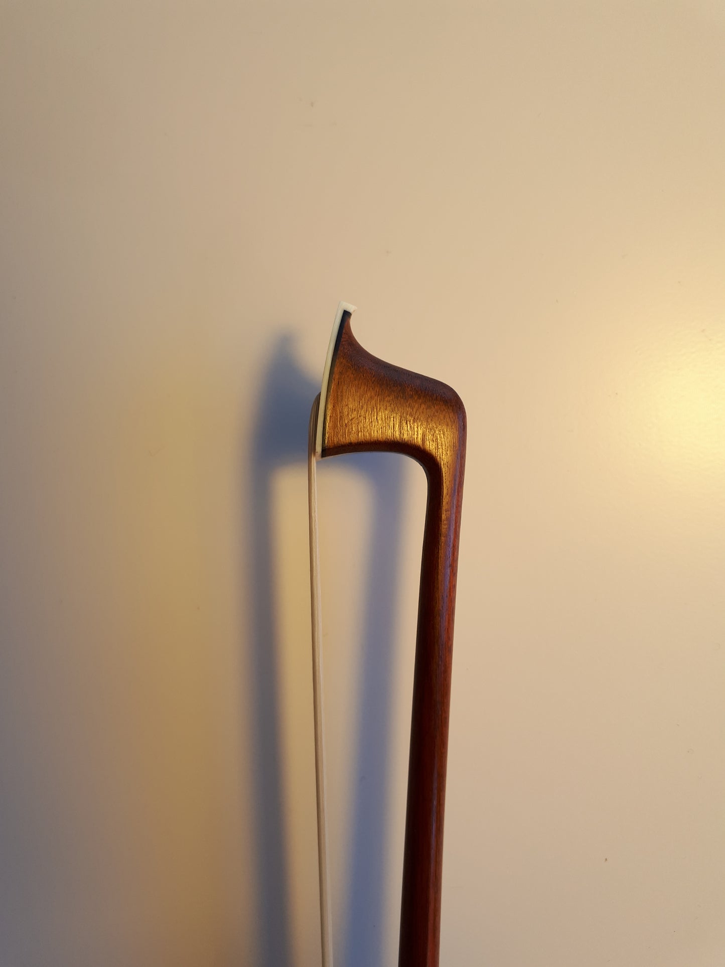 Violin bow - H. R. Pfretzschner