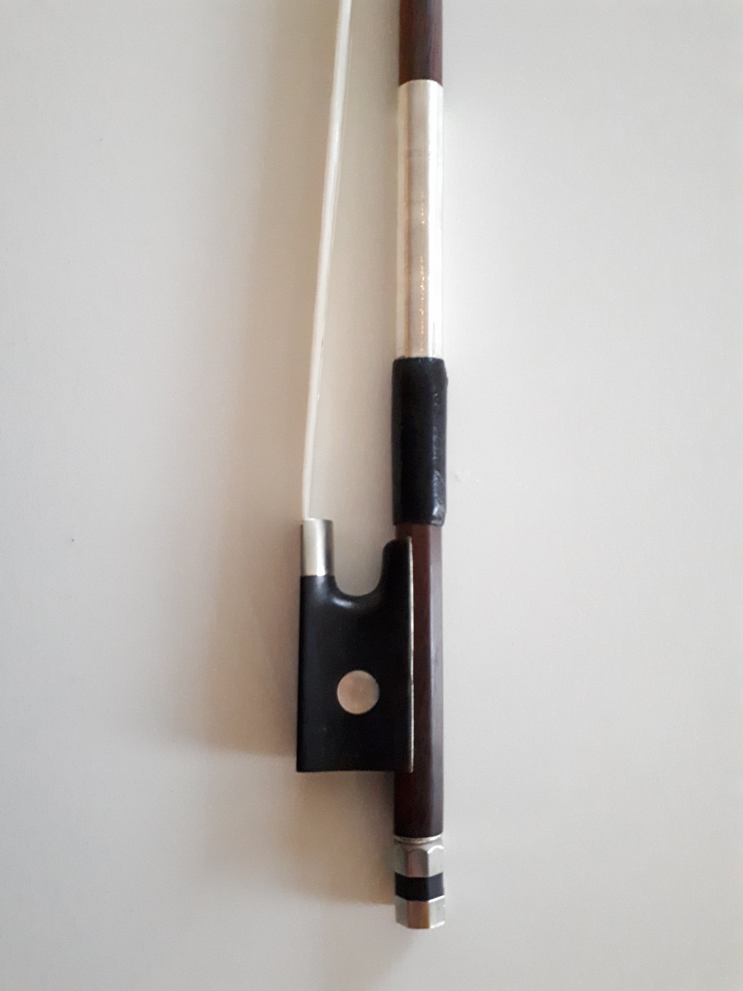 Violin bow - Knopf-school